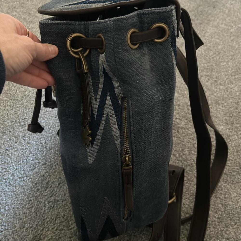 Lucky Brand Drawstring Backpack. Excellent Condit… - image 8